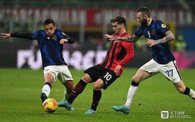 瓦伦西亚训练开放日,今晚防线松动引欢呼,意甲在即,纪律约束更严格 瓦伦西亚训练开放日,今晚防线松动引欢呼,意甲在即,纪律约束更严格